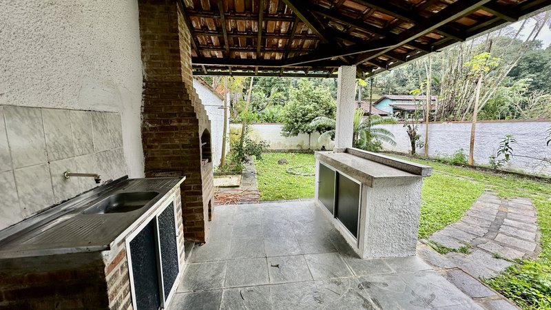 ⸻  🏡 Casa em Condomínio – Iconha, Guapimirim/RJ Estrada da Caneca Fina Guapimirim - 