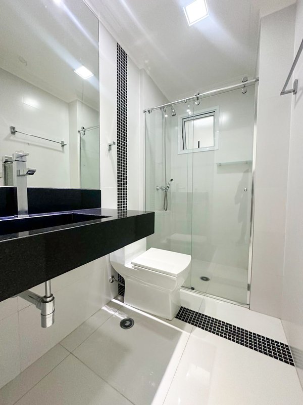 Apartamento com três dormitórios sendo uma suite, lazer completo , próximo centro Arujá Rua Diomar Fernandes Negretti Arujá - 