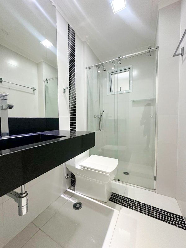 Apartamento com três dormitórios sendo uma suite, lazer completo , próximo centro Arujá Rua Diomar Fernandes Negretti Arujá - 