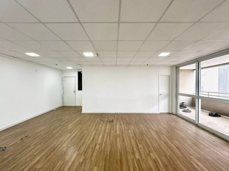 VENDE-SE CONJUNTO COMERCIAL 120M2 – REGIÃO DE EXPANSÃO IMOBILIÁRIA – VALORIZAÇÃO CERTA!! Rua Verbo Divino São Paulo - 