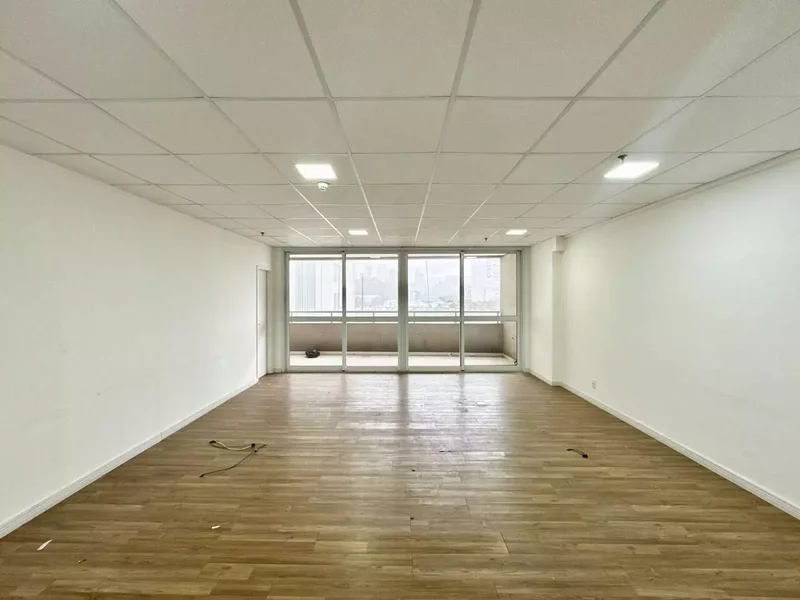 VENDE-SE CONJUNTO COMERCIAL 120M2 – REGIÃO DE EXPANSÃO IMOBILIÁRIA – VALORIZAÇÃO CERTA!! Rua Verbo Divino São Paulo - 