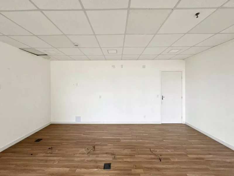 VENDE-SE CONJUNTO COMERCIAL 120M2 – REGIÃO DE EXPANSÃO IMOBILIÁRIA – VALORIZAÇÃO CERTA!! Rua Verbo Divino São Paulo - 