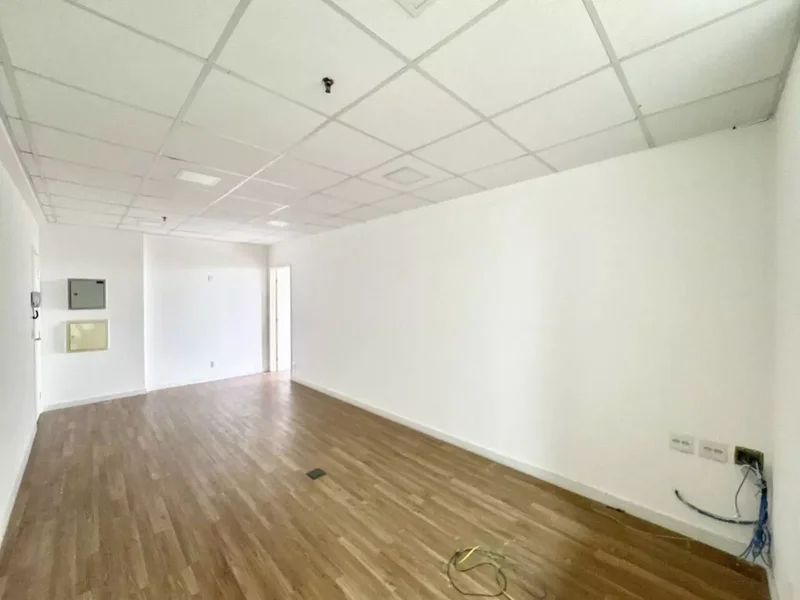 VENDE-SE CONJUNTO COMERCIAL 120M2 – REGIÃO DE EXPANSÃO IMOBILIÁRIA – VALORIZAÇÃO CERTA!! Rua Verbo Divino São Paulo - 