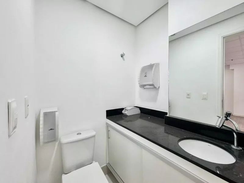 VENDE-SE CONJUNTO COMERCIAL 120M2 – REGIÃO DE EXPANSÃO IMOBILIÁRIA – VALORIZAÇÃO CERTA!! Rua Verbo Divino São Paulo - 