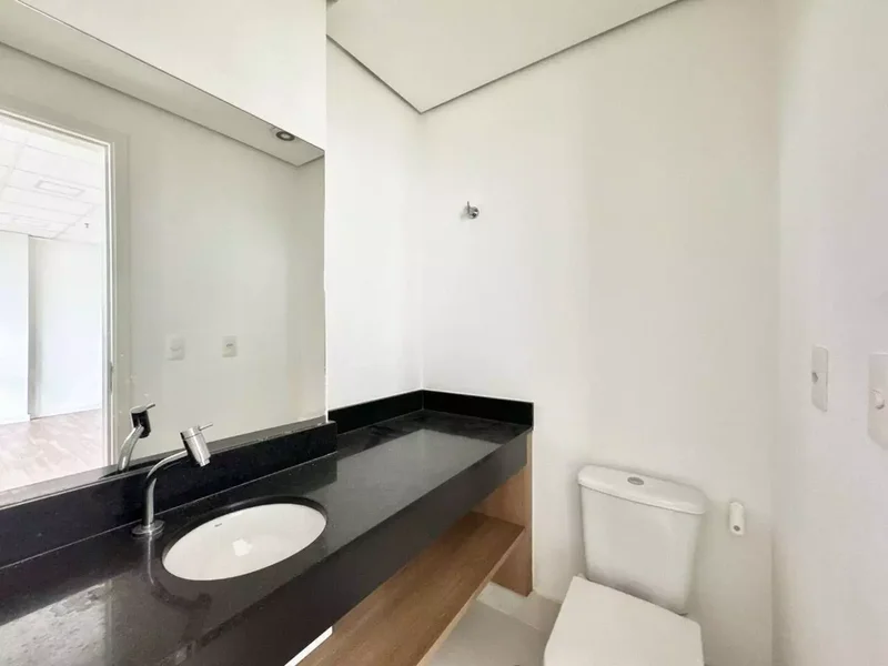 VENDE-SE CONJUNTO COMERCIAL 120M2 – REGIÃO DE EXPANSÃO IMOBILIÁRIA – VALORIZAÇÃO CERTA!! Rua Verbo Divino São Paulo - 