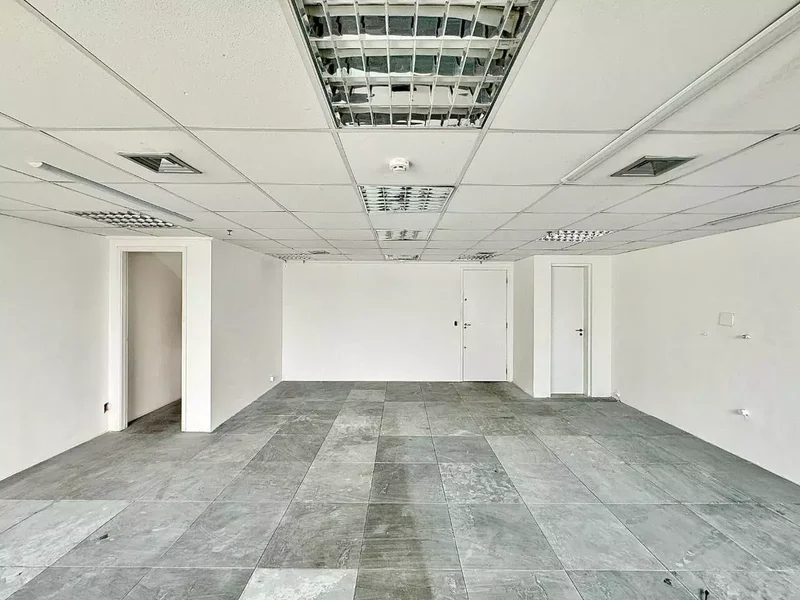 ALUGA-SE CONJUNTO COMERCIAL - 185m2 – 5 VAGAS – EXCELENTE CUSTO BENEFÍCIO Avenida das Nações Unidas São Paulo - 