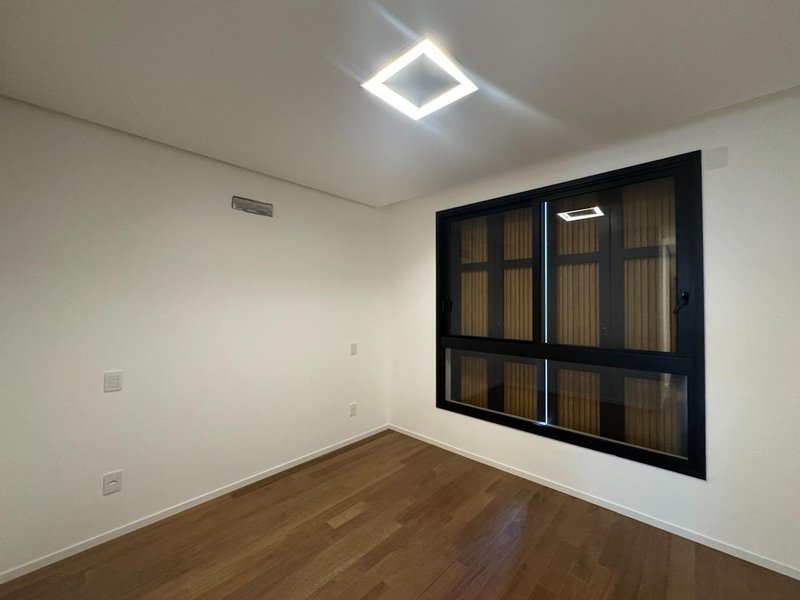 Casa de alto padrão à venda no Residencial Jatibela, Campinas Rua Romilda Aparecida Cruz Campinas - 