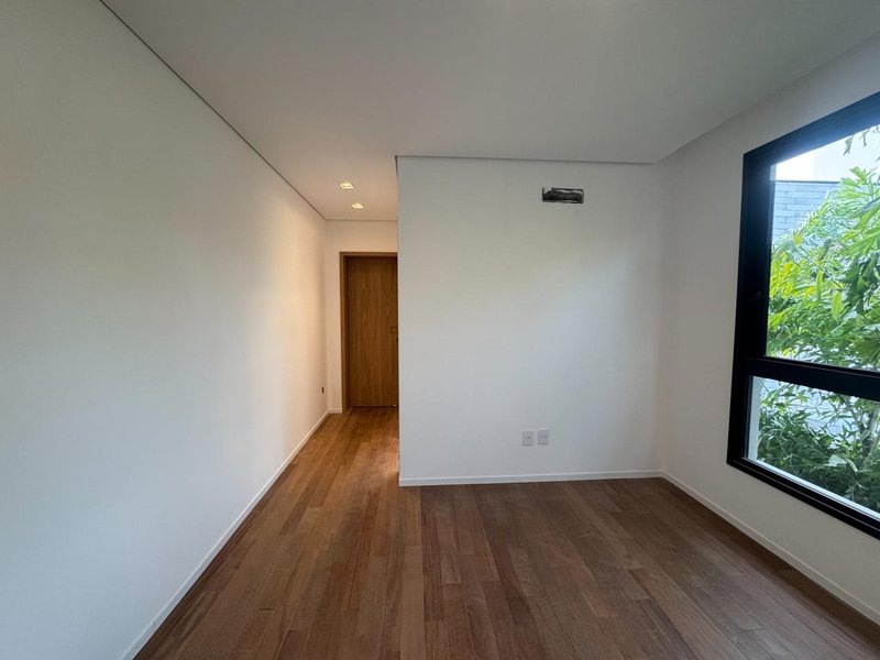 Casa de alto padrão à venda no Residencial Jatibela, Campinas Rua Romilda Aparecida Cruz Campinas - 