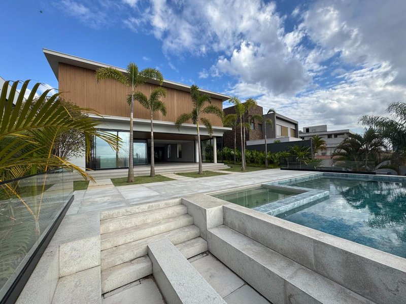 Casa de alto padrão à venda no Residencial Jatibela, Campinas Rua Romilda Aparecida Cruz Campinas - 