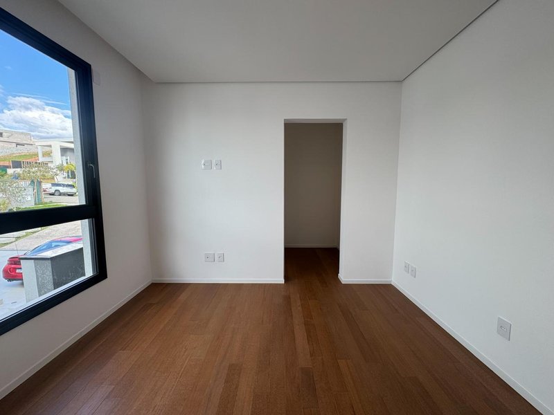 Casa de alto padrão à venda no Residencial Jatibela, Campinas Rua Romilda Aparecida Cruz Campinas - 