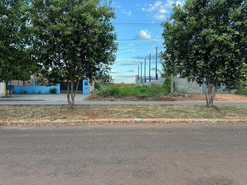 Terreno a venda no Jardim Viena em  Sinop/MT na Avenida - Sinop - 