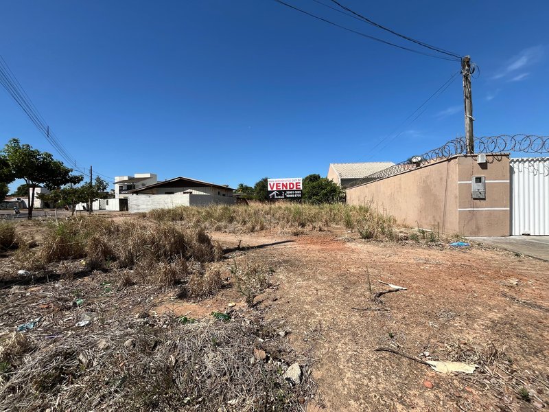 Terreno Comercial á venda na Av. das Itaubas - Sinop - 