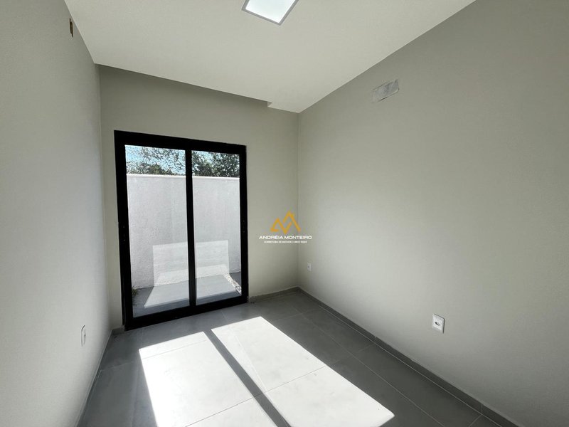 Casa no Condomínio Ubá em Ubatiba 4 quartos, sendo 2 suítes, 186m2, à venda por R$920.000 Rod. Ver.eador Oldemar Guedes Figueiredo Maricá - 