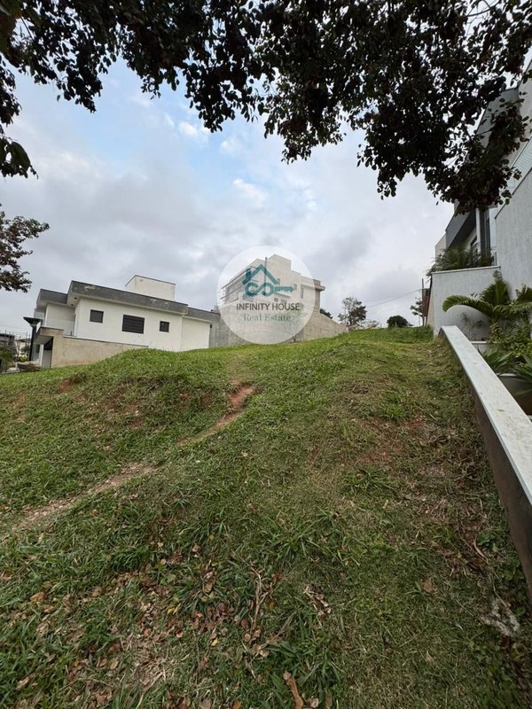 Terreno à venda condomínio Rua Sabiá Santana de Parnaíba - 