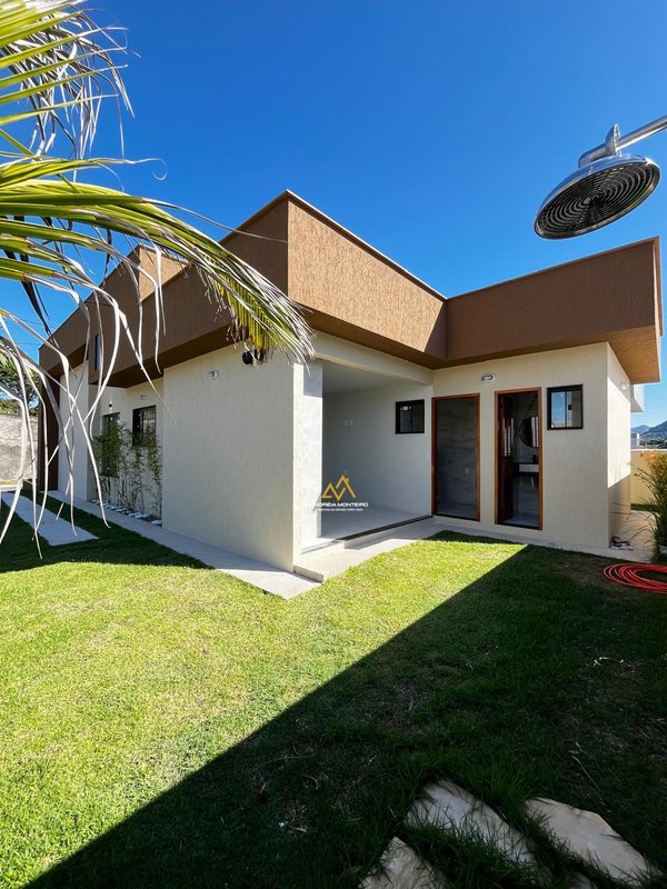 Casa com 3 dormitórios a venda no Condomínio Dom Village -100m2- R$ 580.000,00 Rodovia. Vereador Oldemar Guedes Figueiredo Maricá - 