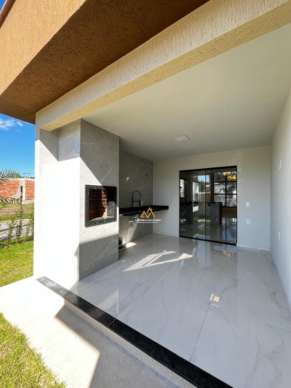 Casa com 3 dormitórios a venda no Condomínio Dom Village -100m2- R$ 580.000,00 Rodovia. Vereador Oldemar Guedes Figueiredo Maricá - 