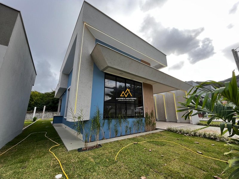 Casa 3 quartos R$ 650.000,00 Condomínio Vivere - São José de Imbassai - Maricá/RJ Rua João Da Cunha Abreu Maricá - 