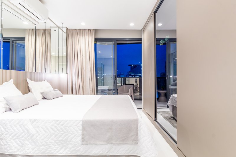VENDE-SE LINDA PENTHOUSE DUPLEX NA RUA MAIS CHIQUE DE SÃO PAULO Rua Oscar Freire São Paulo - 