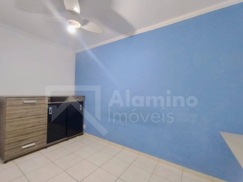 JARDIM REDENTOR - RESIDÊNCIA 03 DORM. SENDO 01 SUÍTE - PLANTA DIFERENCIADA - Bauru - 