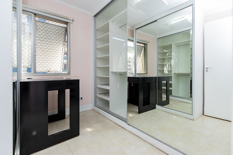 Apartamento 65m² no Itaim Bibi 2 dorm 1 vaga Rua Arminda São Paulo - 
