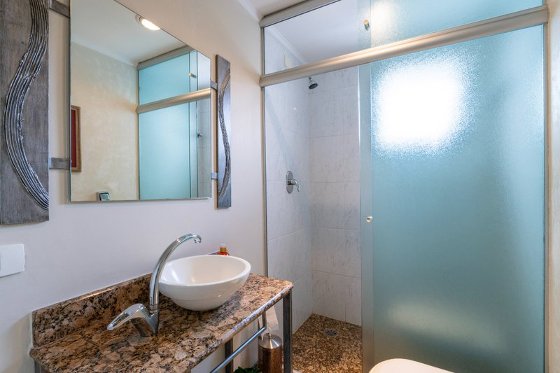 Apartamento 180m² na Vila Andrade 4 dorm 2 suítes 3 vagas Rua Charles Spencer Chaplin São Paulo - 