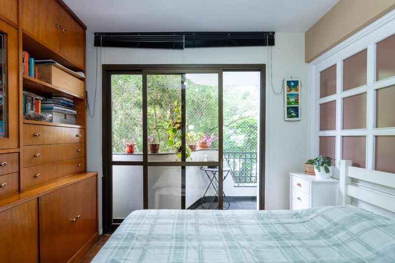 Apartamento 180m² na Vila Andrade 4 dorm 2 suítes 3 vagas Rua Charles Spencer Chaplin São Paulo - 