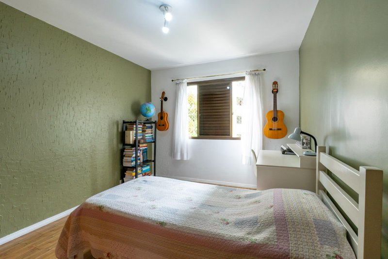Apartamento 180m² na Vila Andrade 4 dorm 2 suítes 3 vagas Rua Charles Spencer Chaplin São Paulo - 
