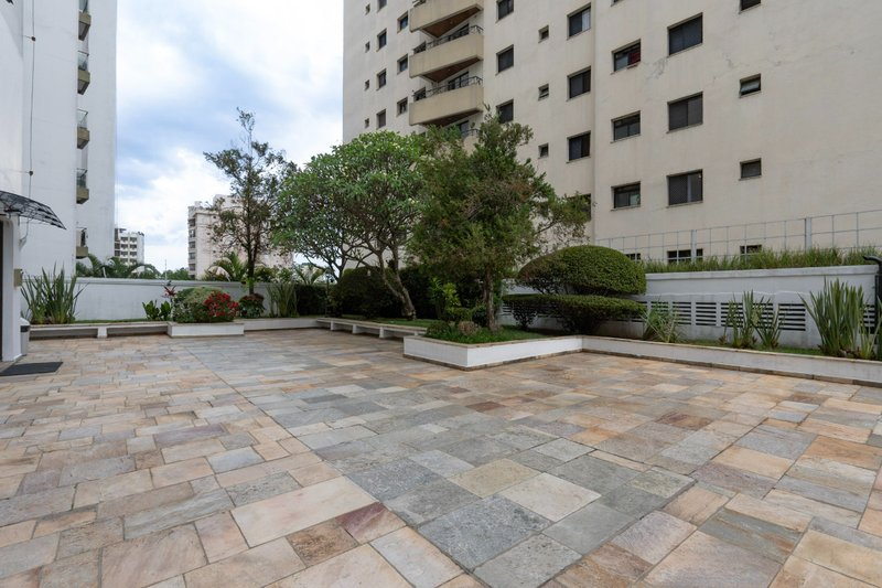 Apartamento 180m² na Vila Andrade 4 dorm 2 suítes 3 vagas Rua Charles Spencer Chaplin São Paulo - 