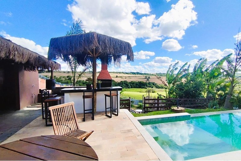Casa Á venda, 3 Dorm. 2 suítes, 280m - R$ 796.900 - Bairro do Cercado - Araçoiaba da Serra Arquilau Machado de Moraes Araçoiaba da Serra - 