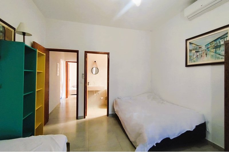 Casa Á venda, 3 Dorm. 2 suítes, 280m - R$ 796.900 - Bairro do Cercado - Araçoiaba da Serra Arquilau Machado de Moraes Araçoiaba da Serra - 