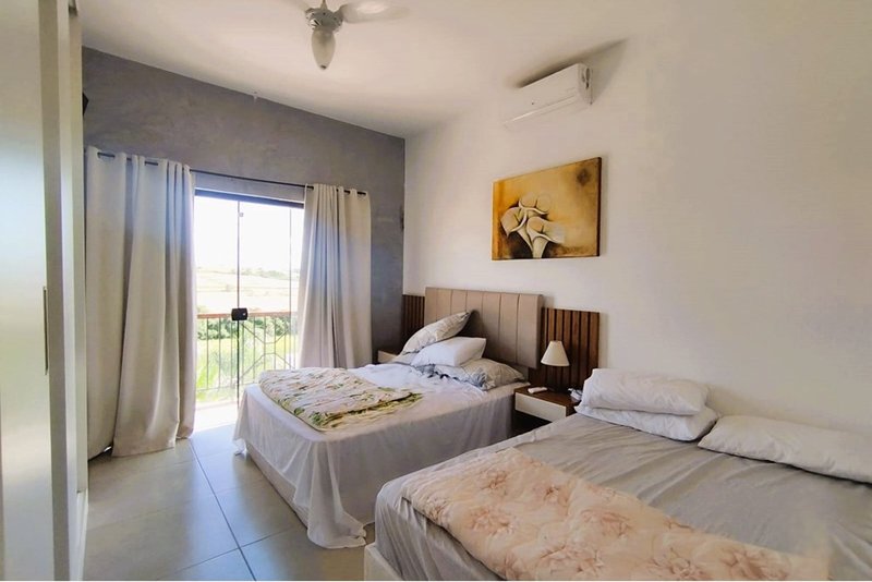 Casa Á venda, 3 Dorm. 2 suítes, 280m - R$ 796.900 - Bairro do Cercado - Araçoiaba da Serra Arquilau Machado de Moraes Araçoiaba da Serra - 