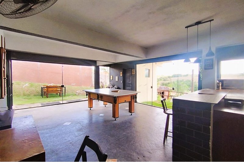 Casa Á venda, 3 Dorm. 2 suítes, 280m - R$ 796.900 - Bairro do Cercado - Araçoiaba da Serra Arquilau Machado de Moraes Araçoiaba da Serra - 