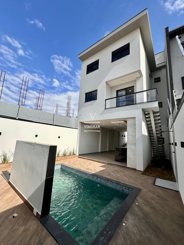 Sobrado 3 dormitórios sendo 1 suíte + área gourmet com piscina - Guarulhos - 
