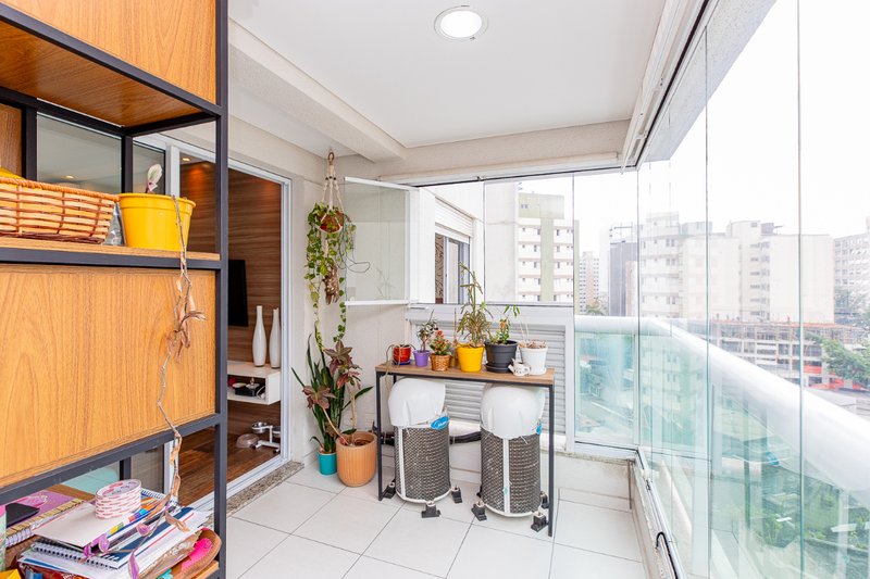 Apartamento 45m² na Bela Vista 1 dorm 1 suíte 1 vaga Rua Carlos Sampaio São Paulo - 