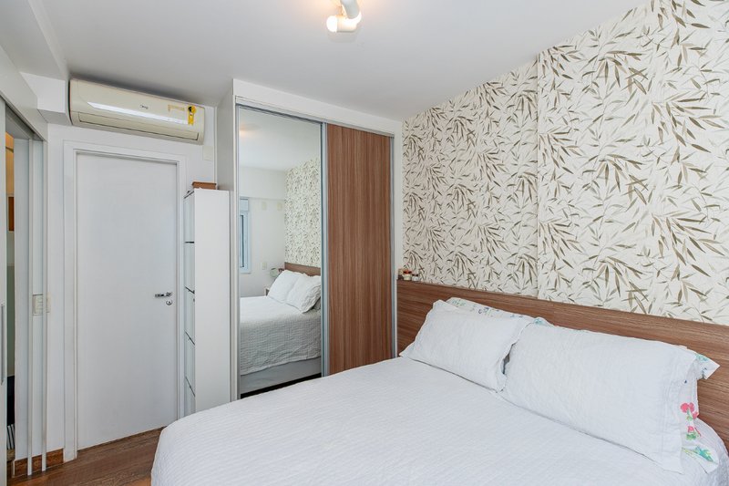 Apartamento 45m² na Bela Vista 1 dorm 1 suíte 1 vaga Rua Carlos Sampaio São Paulo - 