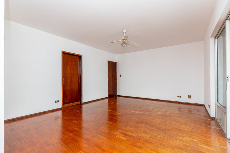Apartamento 128m² em Moema 3 dorm 1 vaga Alameda dos Arapanés São Paulo - 
