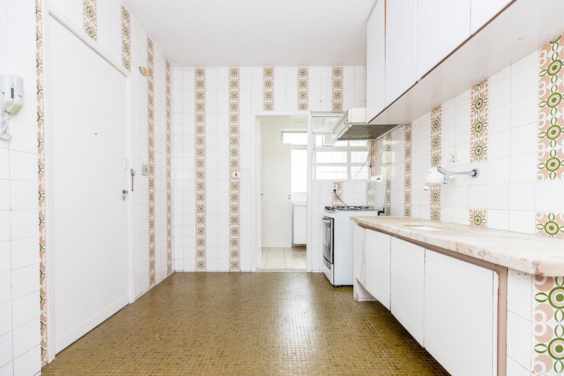 Apartamento 128m² em Moema 3 dorm 1 vaga Alameda dos Arapanés São Paulo - 