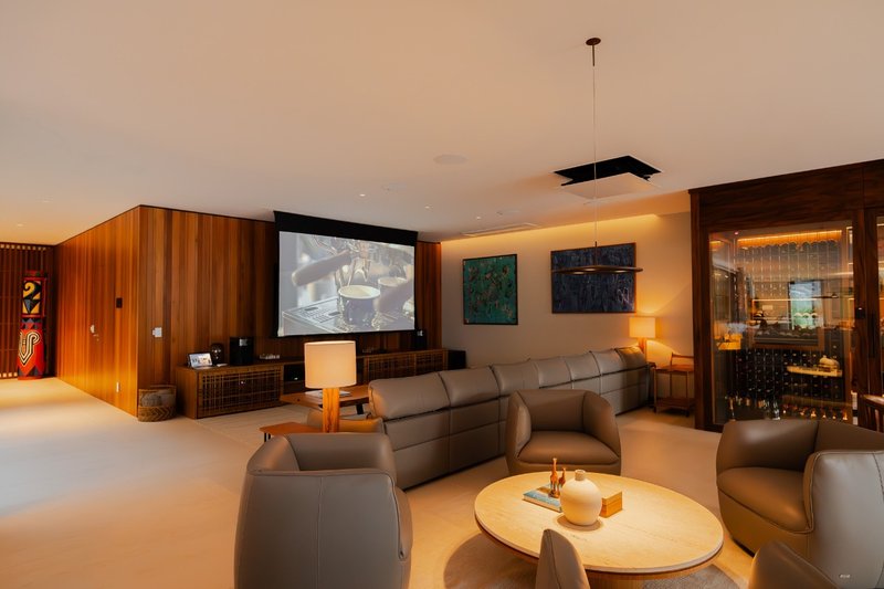 VENDE-SE LUXO E BOM GOSTO - SOMENTE PARA QUEM É ÚNICO E EXCLUSIVO - ME LIGA!! Rua das Aroeiras Angra dos Reis - 