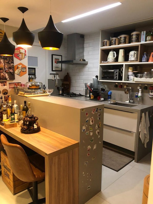APARTAMENTO 3 QUARTOS SUÍTE VARANDA LAVABO PISCINA ACADEMIA 2 GARAGENS À VENDA NA GRAÇA! Rua Manoel Barreto Salvador - 