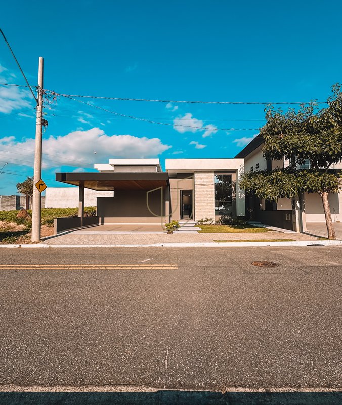 Casa Térrea com 3 Dormitórios no Reserva Aruanã Avenida Robson Custódio Machado São José dos Campos - 