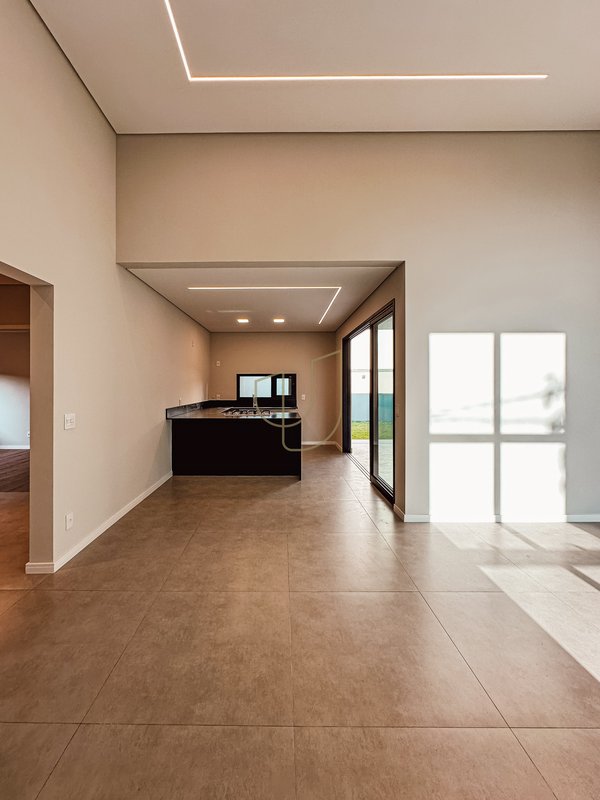 Casa Térrea com 3 Dormitórios no Reserva Aruanã Avenida Robson Custódio Machado São José dos Campos - 
