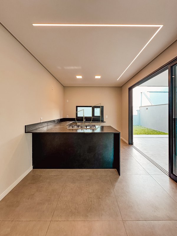 Casa Térrea com 3 Dormitórios no Reserva Aruanã Avenida Robson Custódio Machado São José dos Campos - 