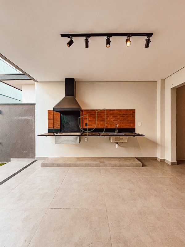 Casa Térrea com 3 Dormitórios no Reserva Aruanã Avenida Robson Custódio Machado São José dos Campos - 