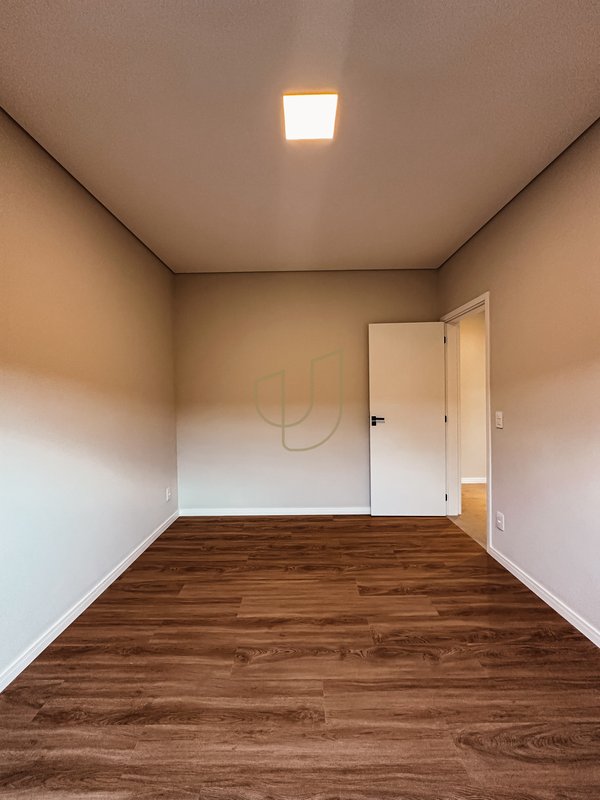Casa Térrea com 3 Dormitórios no Reserva Aruanã Avenida Robson Custódio Machado São José dos Campos - 