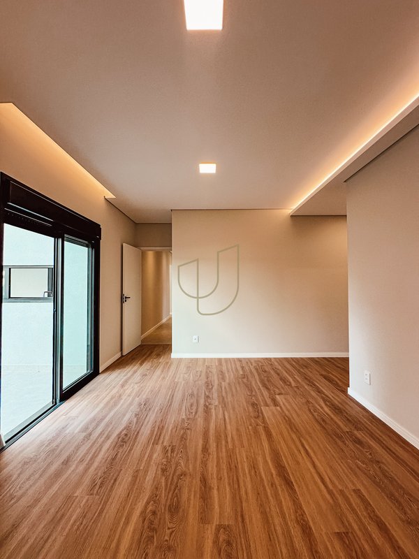 Casa Térrea com 3 Dormitórios no Reserva Aruanã Avenida Robson Custódio Machado São José dos Campos - 