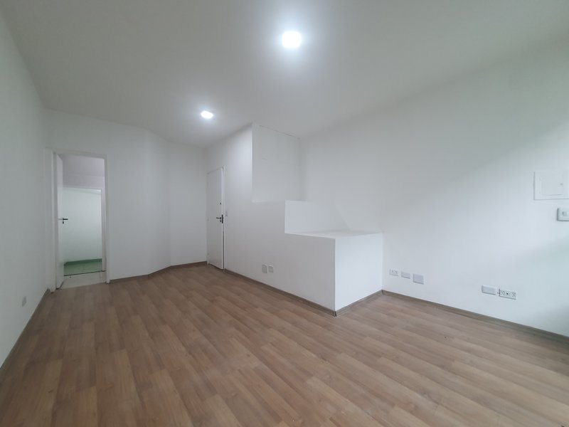 Loja Comercial Triplex no Centro Comercial de Alphaville 96m² Calçada das Anêmonas Barueri - 