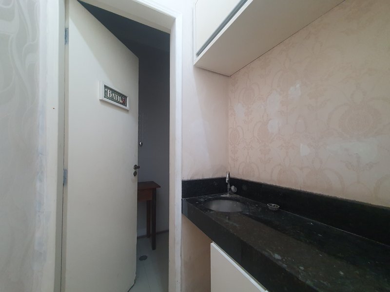 Loja Comercial Triplex no Centro Comercial de Alphaville 96m² Calçada das Anêmonas Barueri - 
