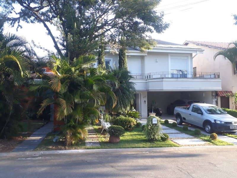 Casa mobiliada em condomínio de luxo Avenida Yojiro Takaoka Santana de Parnaíba - 