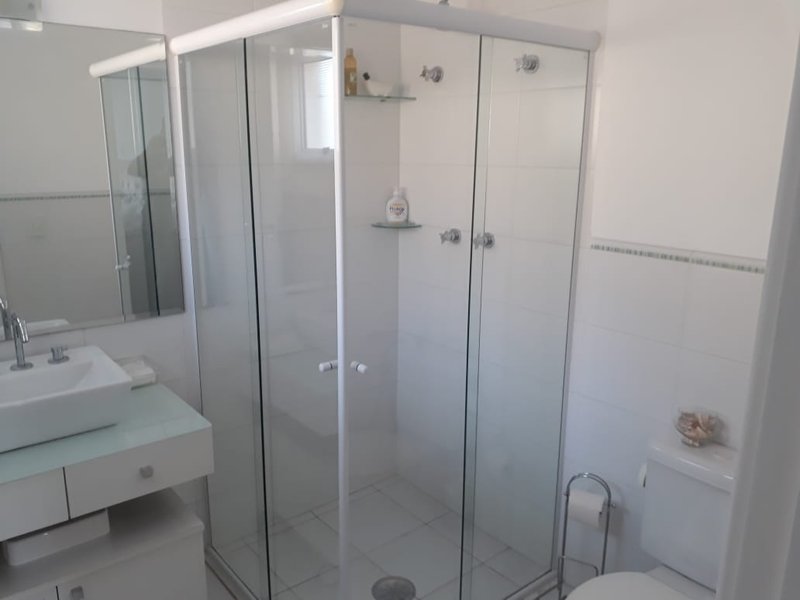 Casa mobiliada em condomínio de luxo Avenida Yojiro Takaoka Santana de Parnaíba - 