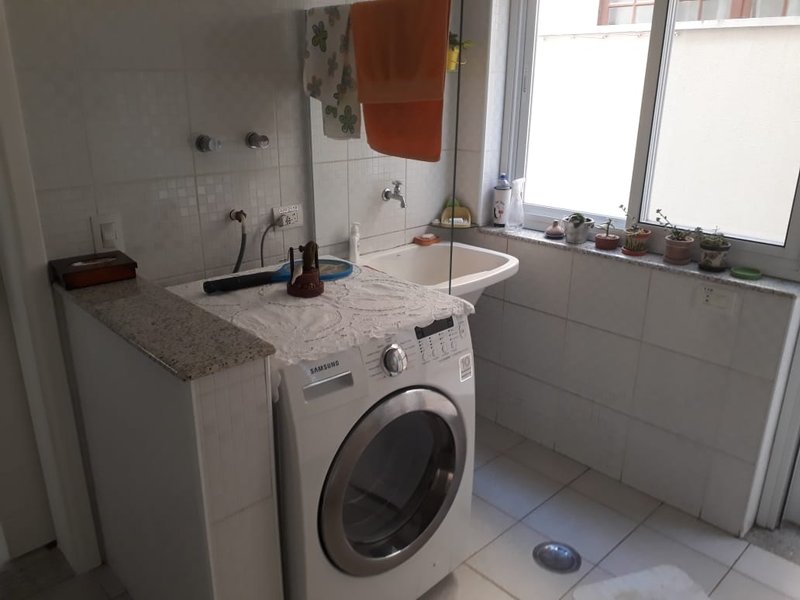 Casa mobiliada em condomínio de luxo Avenida Yojiro Takaoka Santana de Parnaíba - 